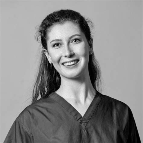 Sophia Osteopath Islington .